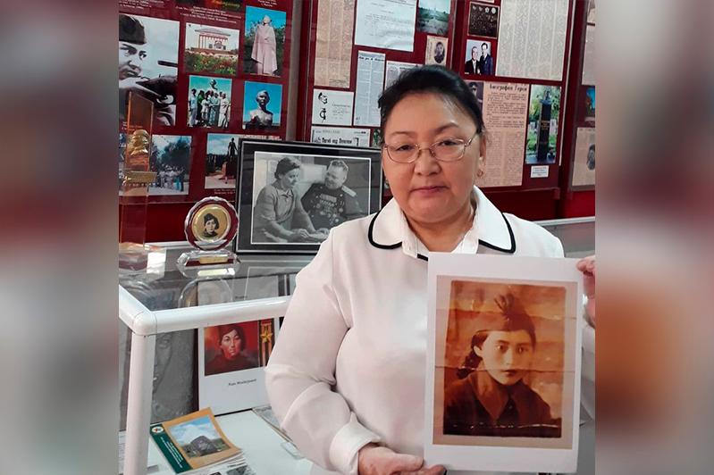 Әлия Молдағұлованың еш жерде жарияланбаған фотосы табылды