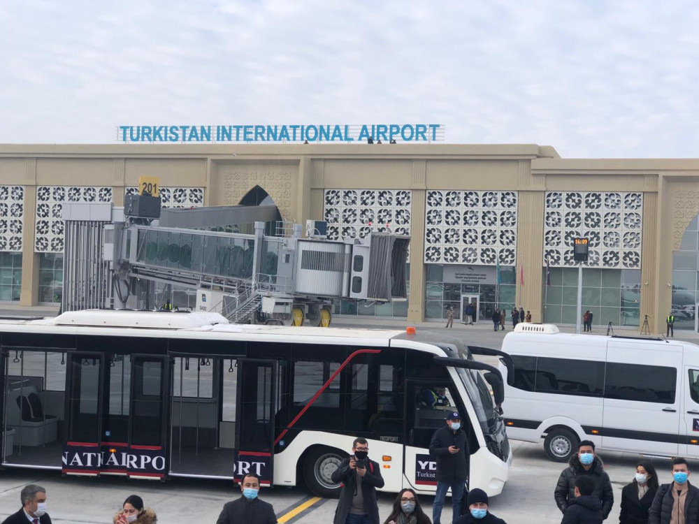 Түркістан әуежайына алғашқы рейс қонды 